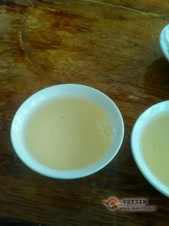 【图阅】帕沙古树茶开汤