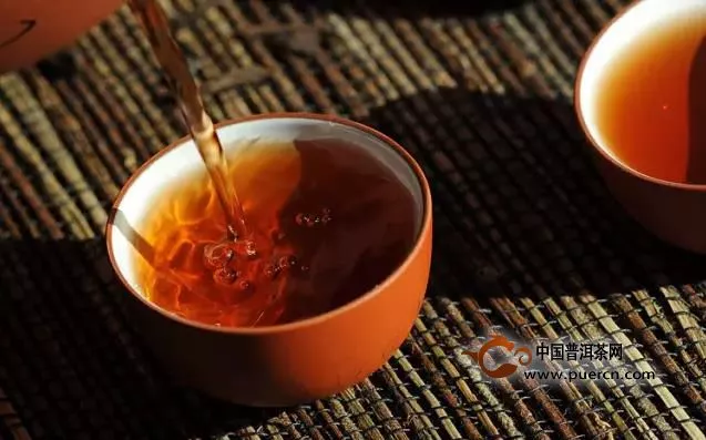 普洱熟茶和滇红茶有什么区别？
