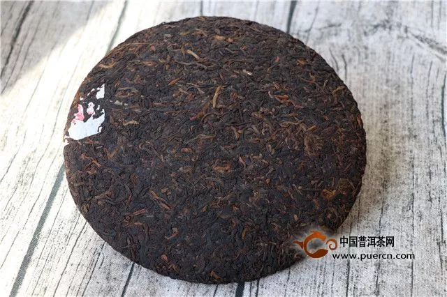 甜感彌漫，下關(guān)2016年高山小飛熟茶