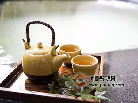 不同季節(jié)喝普洱茶要領(lǐng)