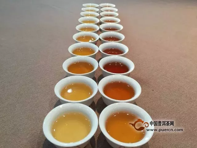 几种常见的普洱茶汤颜色