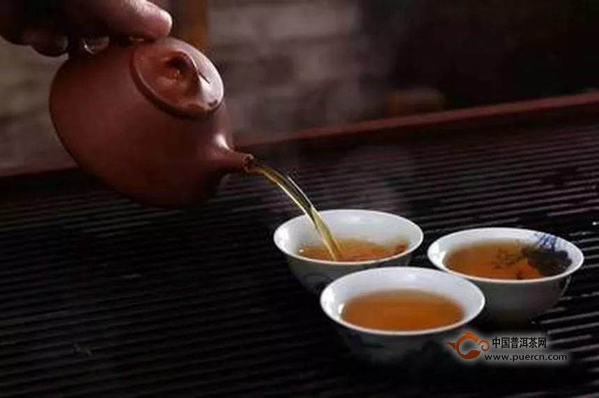紫砂壶对普洱茶的作用