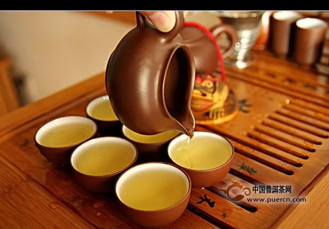 饮茶是中国人的一种礼仪吗?