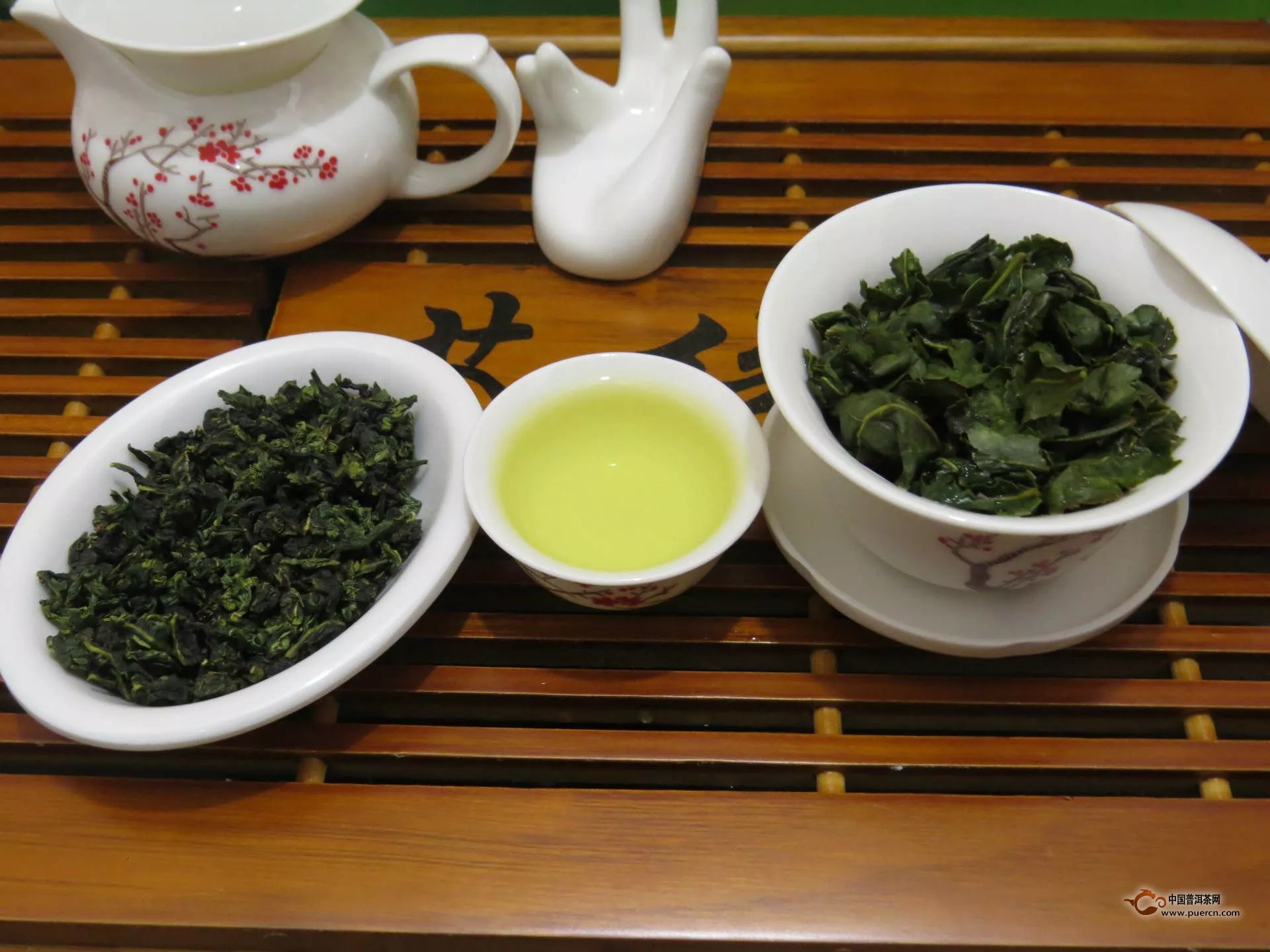 青茶和绿茶哪个好？