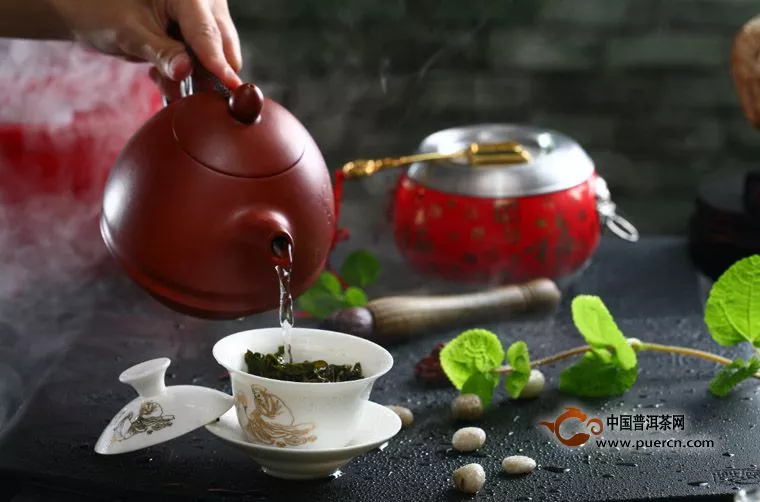 东方美仁是绿茶还是红茶？