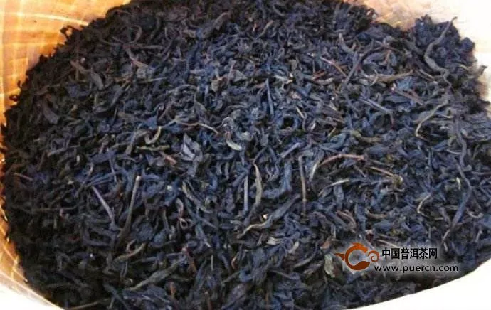 闷堆是鹿苑毛尖茶制作形成的重要工序
