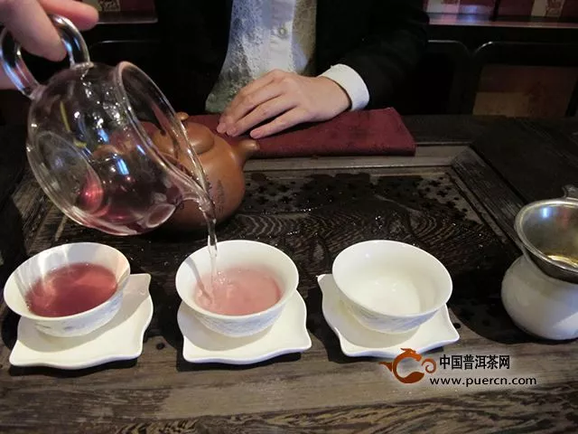 為什么說紫娟普洱茶是普洱茶中的極品？