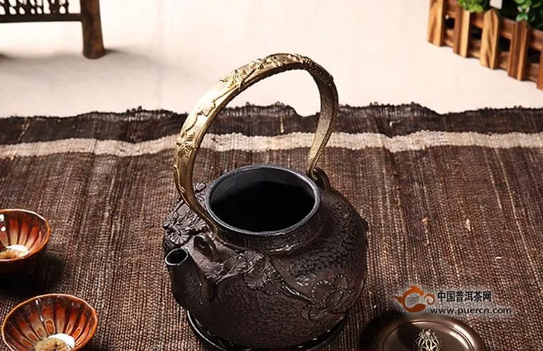 铁茶壶可以煮黑茶吗？