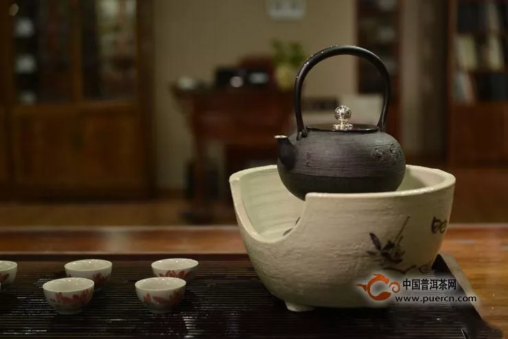 铁茶壶怎么煮茶，铁茶壶煮茶的使用方法