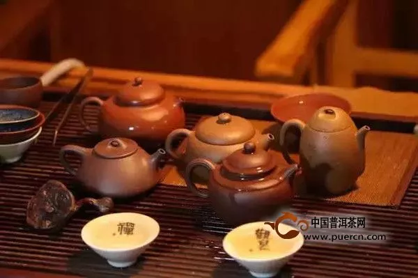 用紫砂壺泡茶的投茶量、水溫及技巧全解析