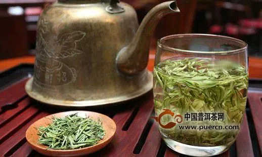 從八個(gè)方面鑒別福鼎白茶和安吉白茶