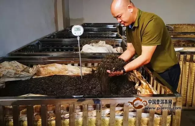 竹筐离地发酵工艺进一步改良，遵循匠心的制茶理念