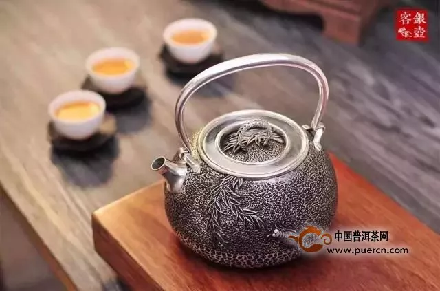 中式茶道与日式茶道有什么本质的区别？