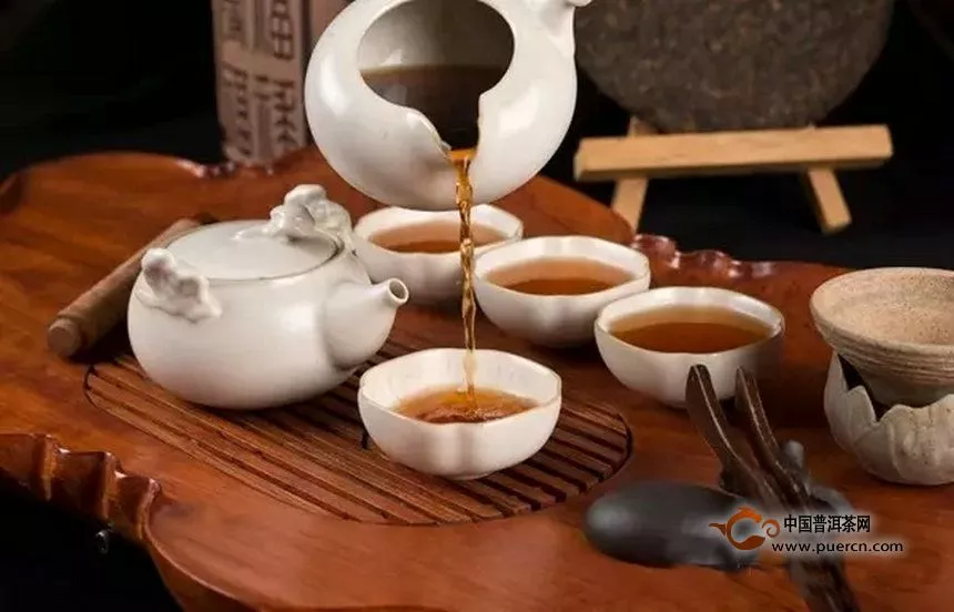 怎样根据喝普洱茶的人数选择泡茶器皿？