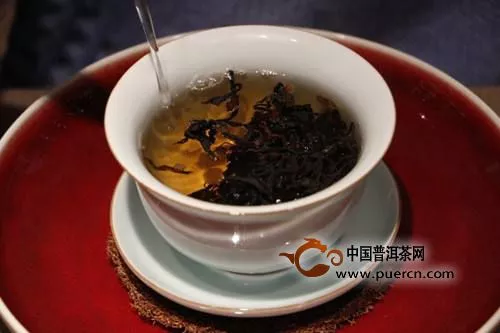 泡的红茶又苦又涩，是什么原因？