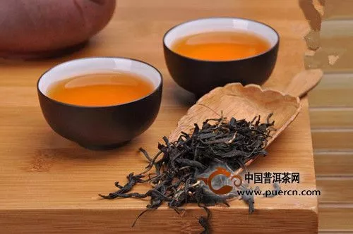 正山小种茶汤颜色变黑什么原因？