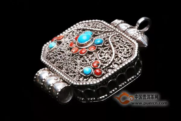 「银壶客」云南的银只适合做首饰，做出来的银壶烧水口感不好？