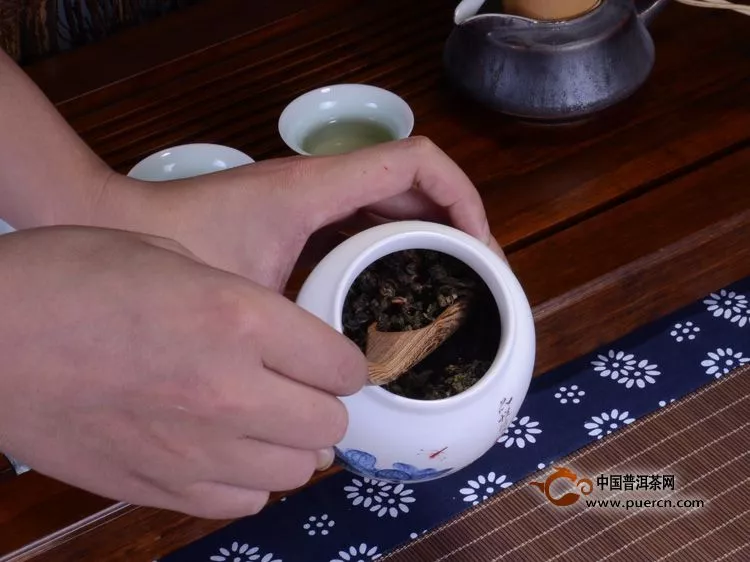 存茶罐有异味怎么办？能直接放进存茶罐吗？