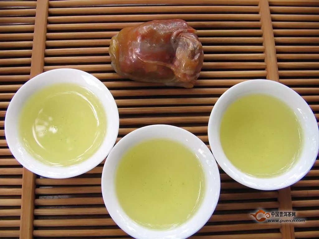 饮茶有度：一天喝多少茶水好？什么时候喝最佳？