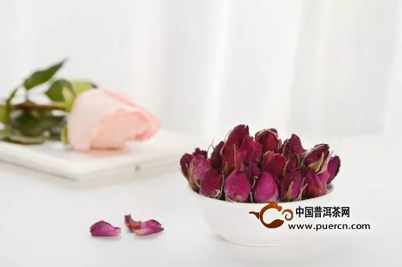 喝玫瑰花茶能祛斑嗎？