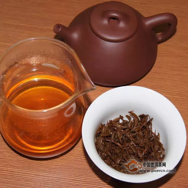 2005年以前普洱茶春茶、雨水茶的鑒別方法