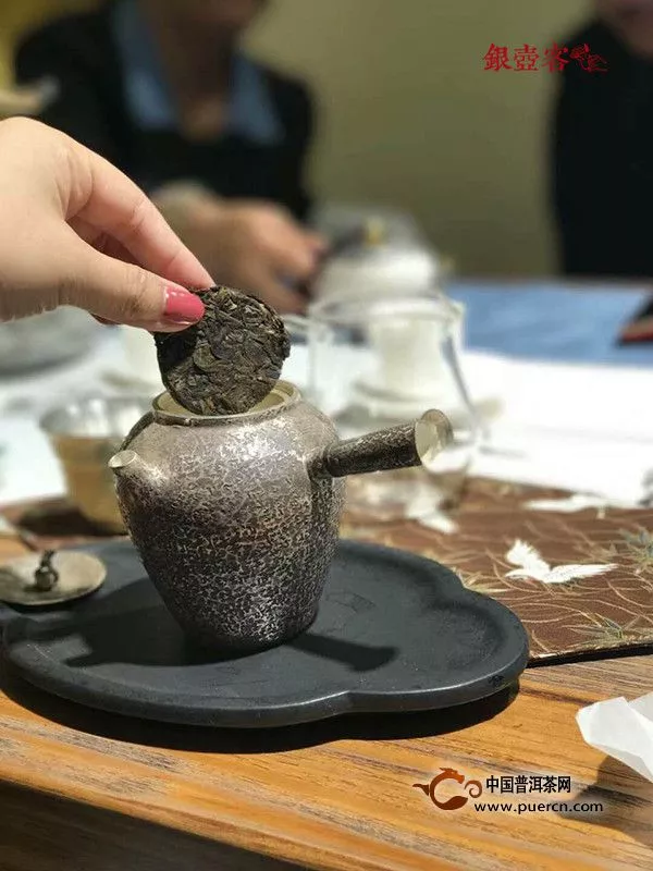 「银壶客」好茶配好器，好器出好水。