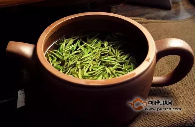 泡绿茶如何选择紫砂壶茶具？