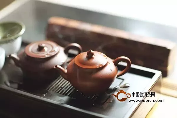 泡绿茶如何选择紫砂壶茶具？