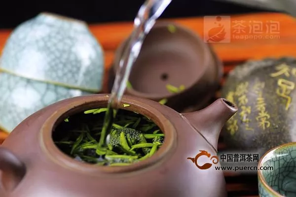 普洱、乌龙、花茶、绿茶、红茶分别用哪种紫砂壶来泡才更出香！