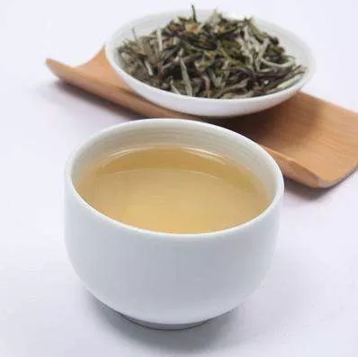 白茶和红茶的区别