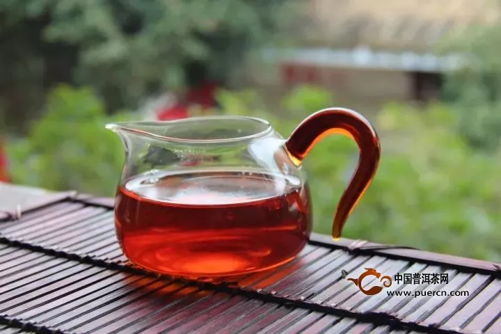 为什么越年长的人更爱喝浓茶？