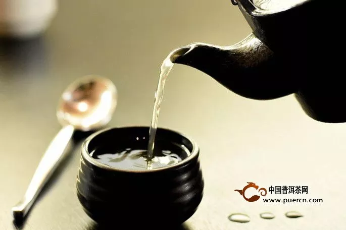 茶葉的養(yǎng)生保健功效表現(xiàn)在哪里