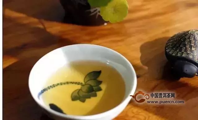 小茶杯，大讲究！不同茶杯不同味！