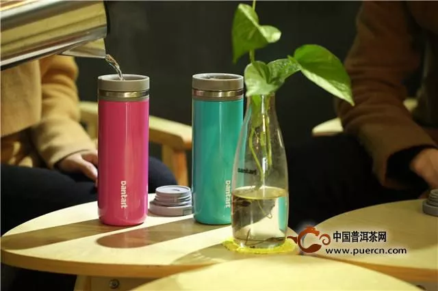 泡茶可不可以用保溫杯