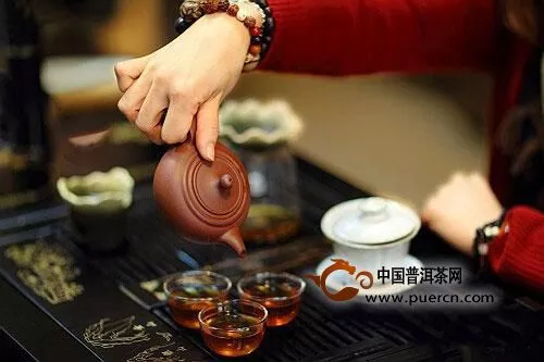 紫砂壶泡茶中的茶漏，你都用过哪些材质的呢？