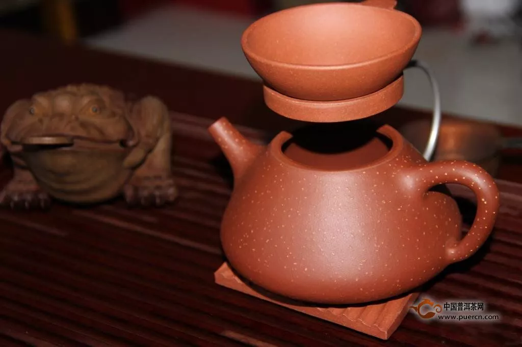 紫砂壶泡茶中的茶漏，你都用过哪些材质的呢？