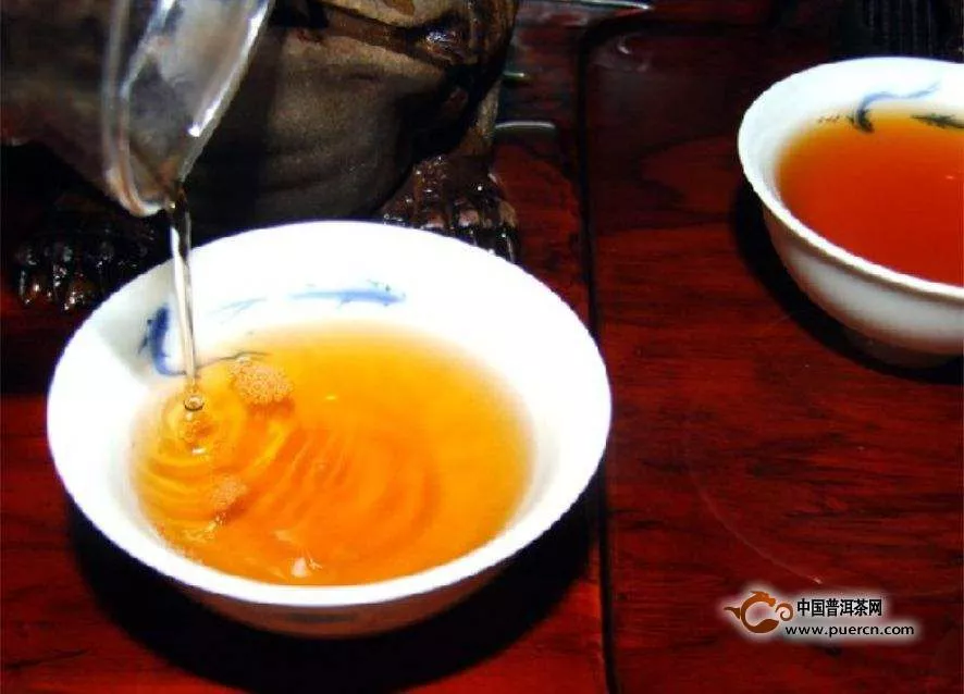 普洱生茶有股酸味是什么原因