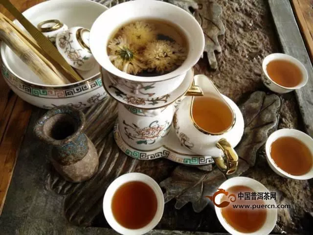 普洱茶能和菊花茶一起喝吗