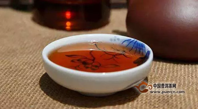 喝黑茶養(yǎng)生對身體的好處