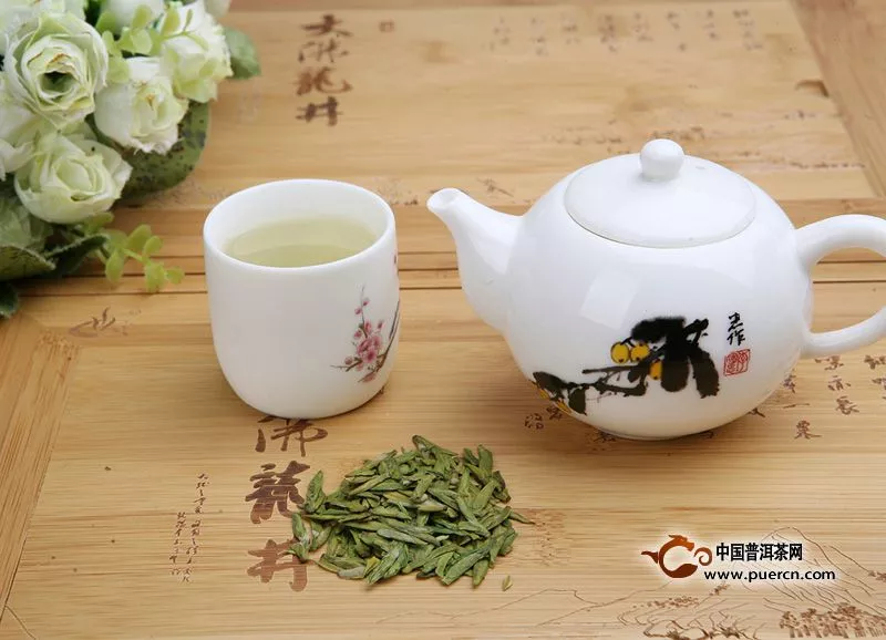 绿茶和蜂蜜能一起喝吗