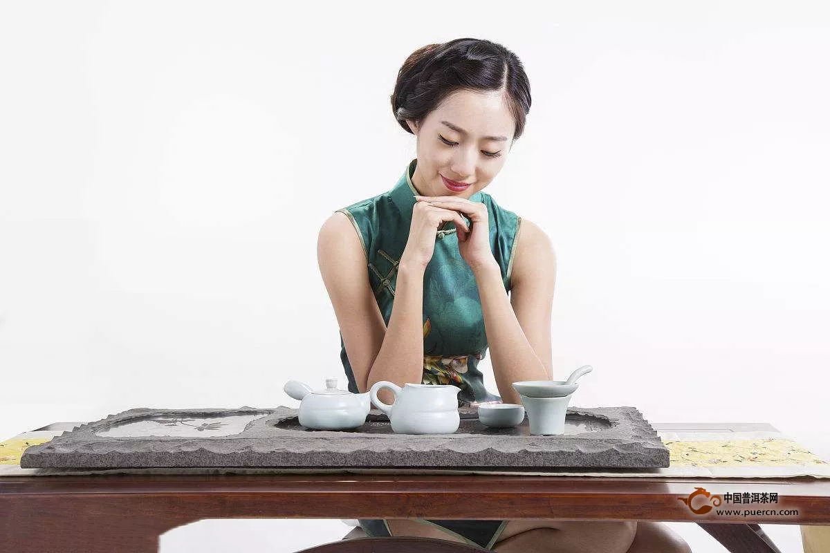 夏天喝绿茶可以清热解暑吗