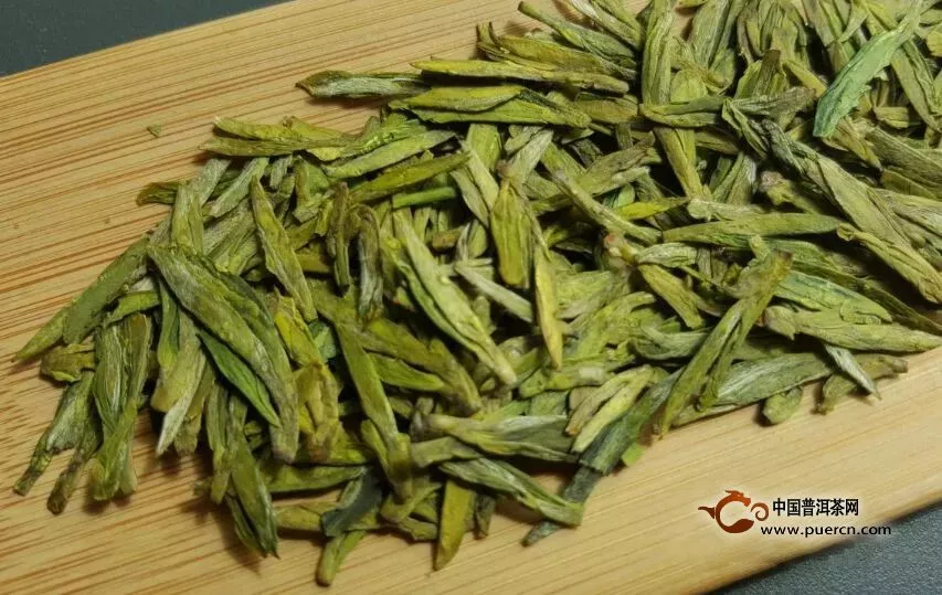 女人喝绿茶好还是白茶好？