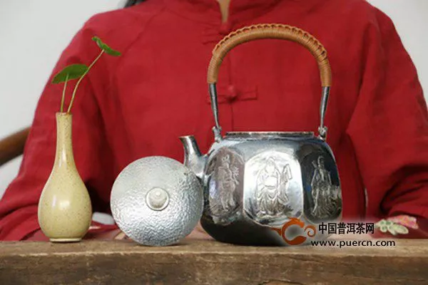 「银壶客」银壶款式、形状、风格与使用者性格的联系。