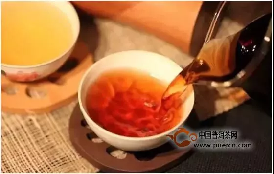 发酵“黑科技”下诞生的普洱“新产品”在西安茶博会引发媒体关注！！