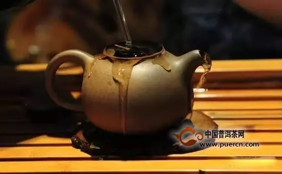 紫砂壶为什么要“一壶一茶”？