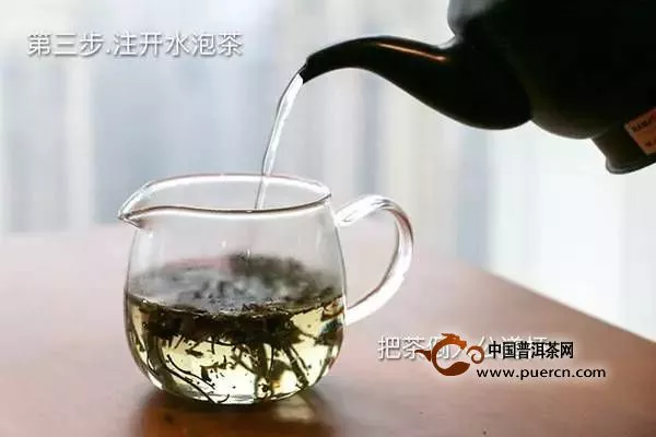 暑热烦渴，可以来一杯冷泡白茶！