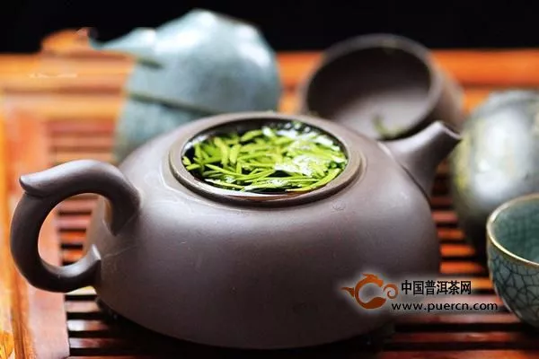 夏天，如何选一把紫砂壶泡绿茶？