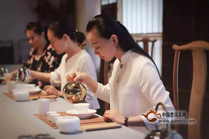 初学者泡茶时要注意的茶道礼仪