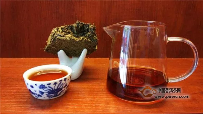 冲泡黑茶时水温多少合适