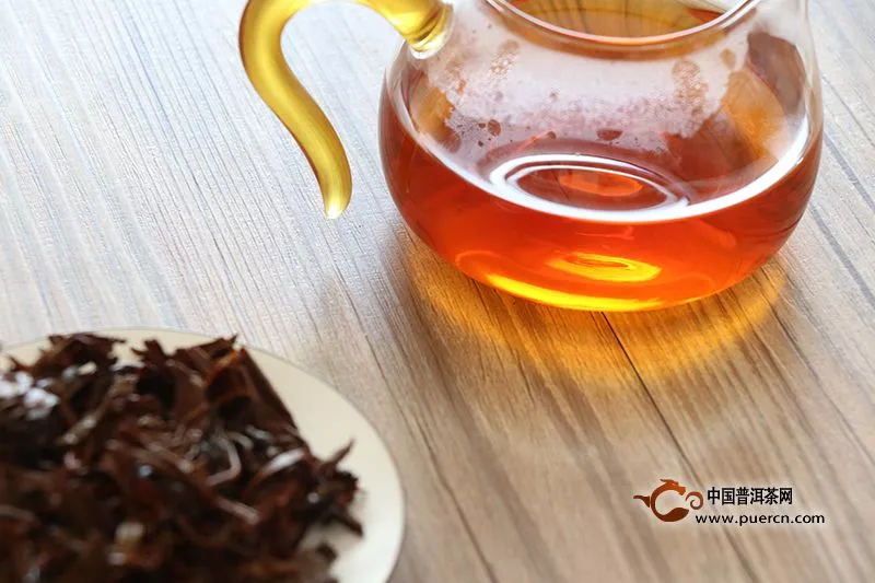 白茶护肝，红茶暖脾...如何正确喝茶有张体质表！